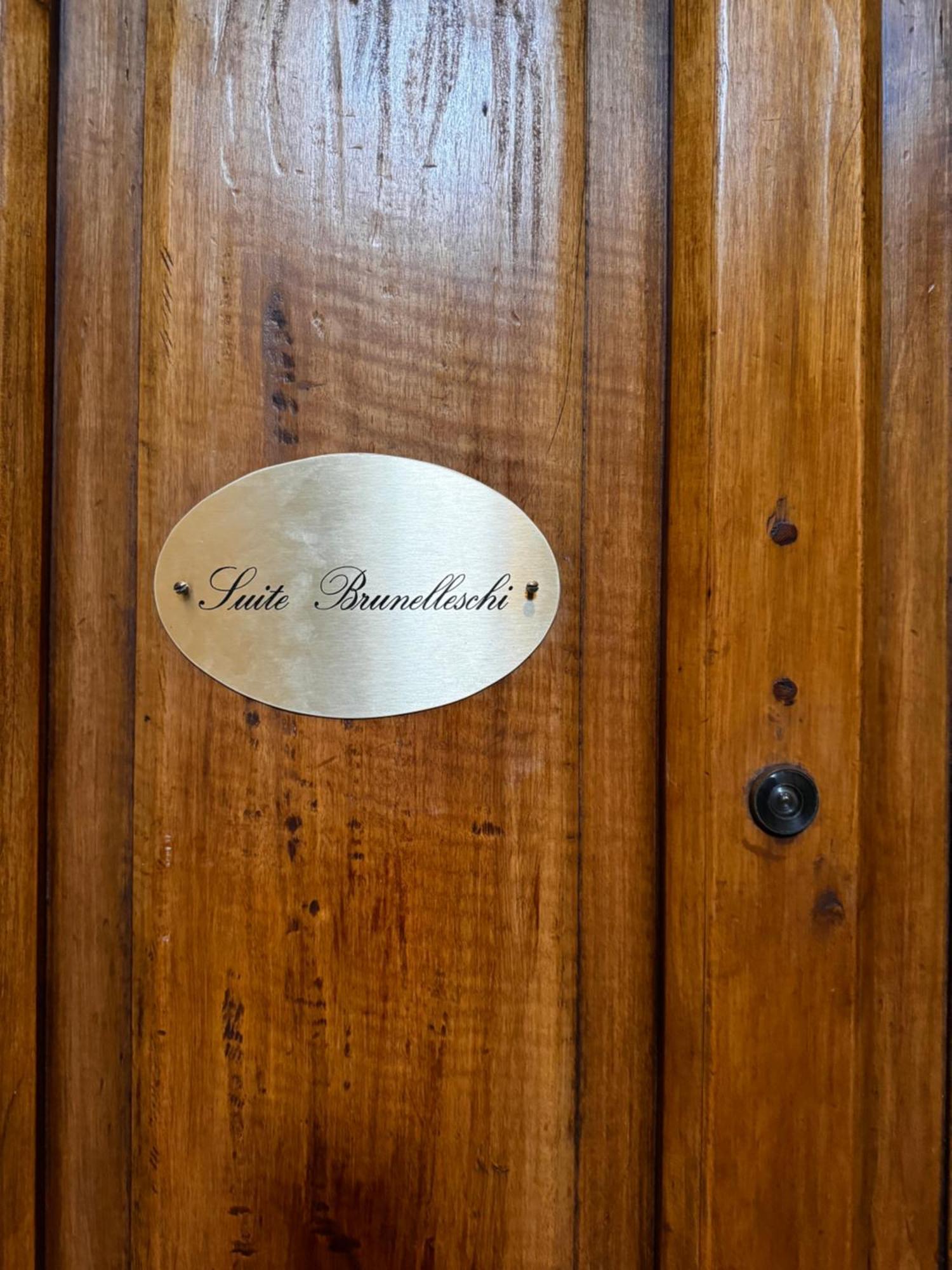 Suite Brunelleschi Florence - 14Th Century Suite Just 120 Steps From Cathedral - Intero Appartamento ภายนอก รูปภาพ
